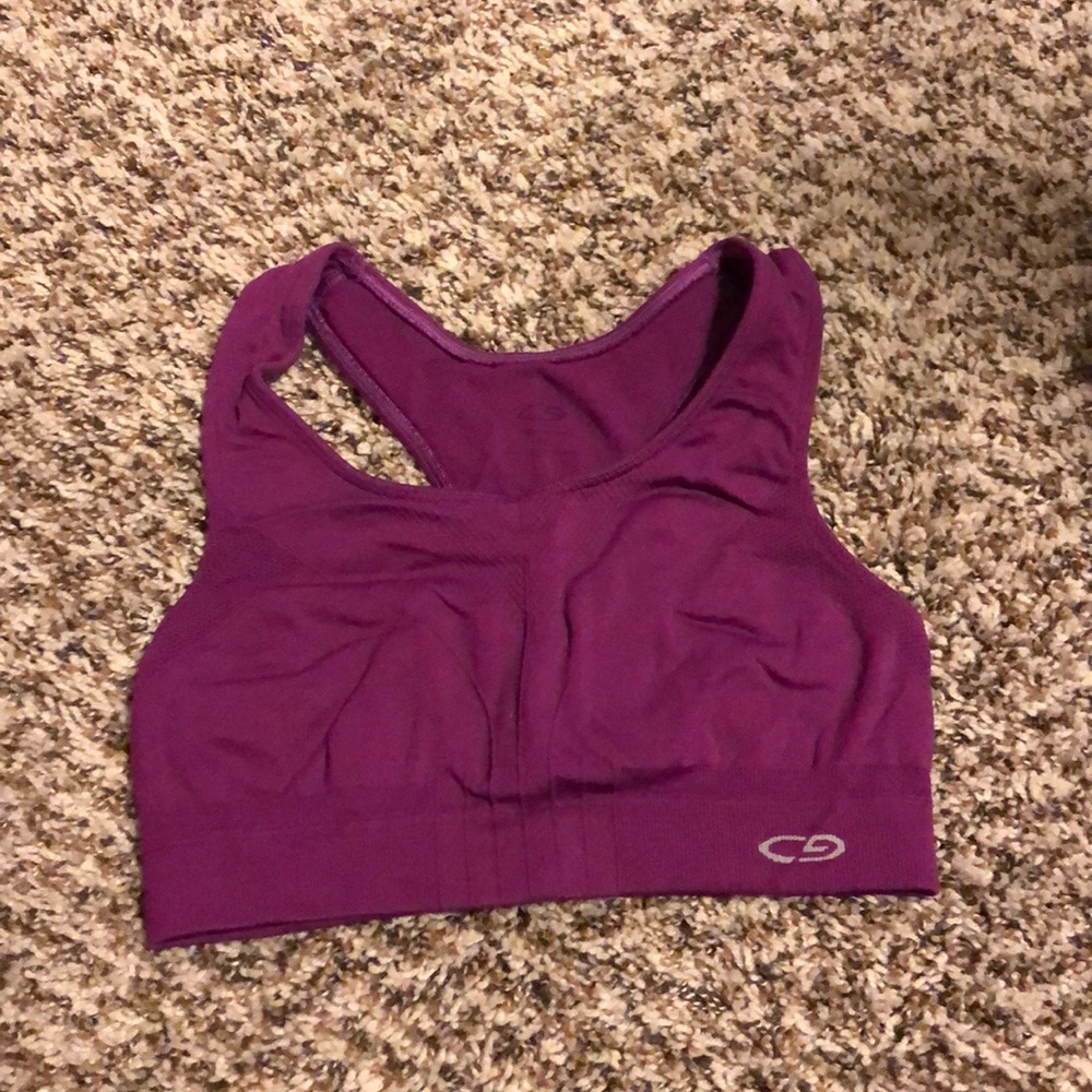Sports bra